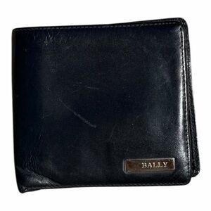Bally Black Leather Bifold Wallet Classic Logo Minimalist Quiet Luxury Neutral